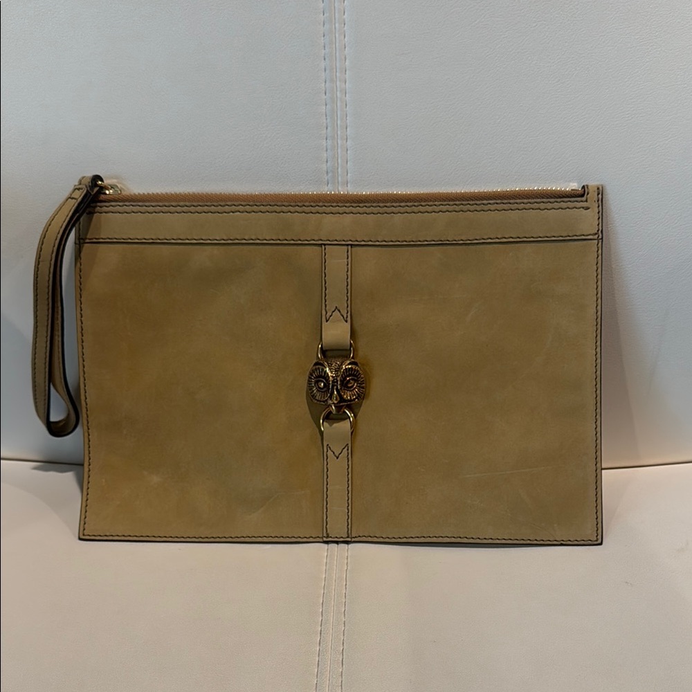 Burberry clutch
